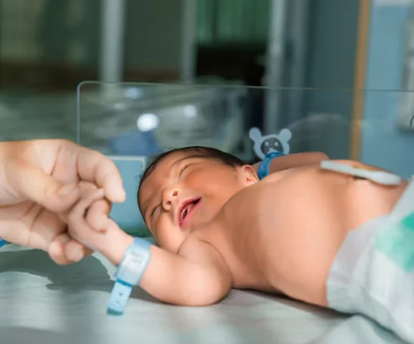 Neonatal Care and Newborn Stabilization